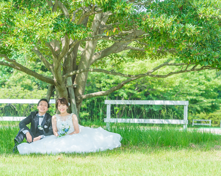 福岡　志賀島（森）での前撮り│福岡の前撮り・フォトウェディングはTHE WEDDING TOWN
